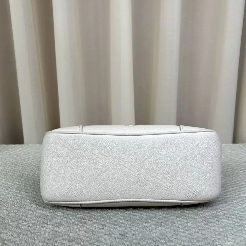 Louis Vuitton Women Pre-Loved Bag Very Good Condition